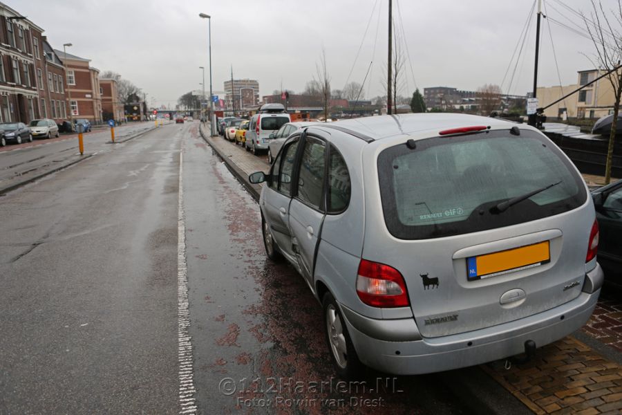 Blikschade bij ongeval op de Hooimarkt in Haarlem