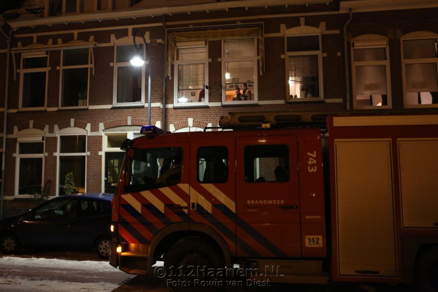 Kortsluiting in lamp veroorzaakt brandlucht in woning Westergracht