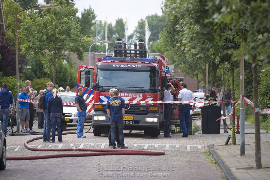 Brandstichting op schoolplein slaat over op Albert Schweitzerschool