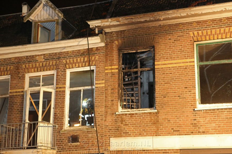 Uitslaande brand in leegstaande woning aan de Westergracht