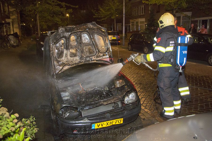 Twee verschillende autobranden binnen 40 minuten