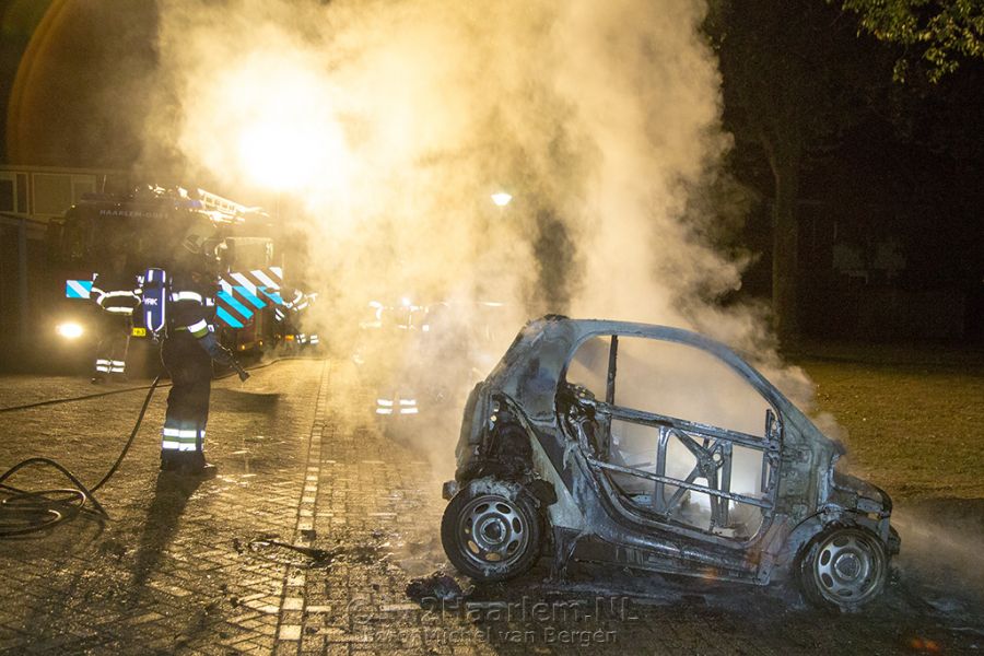 Twee verschillende autobranden binnen 40 minuten