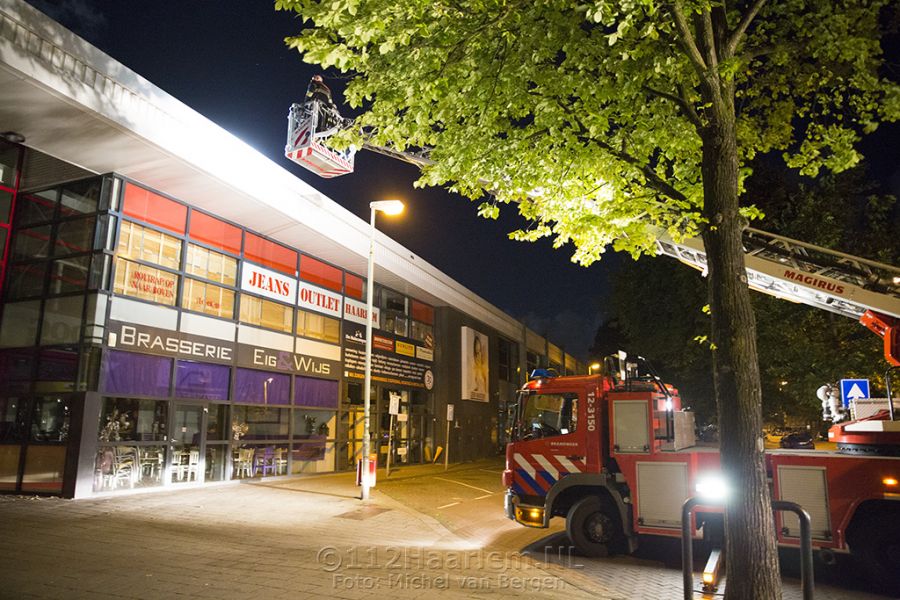 Verdachte situatie bij geldautomaat Paul Krugerkade in Haarlem